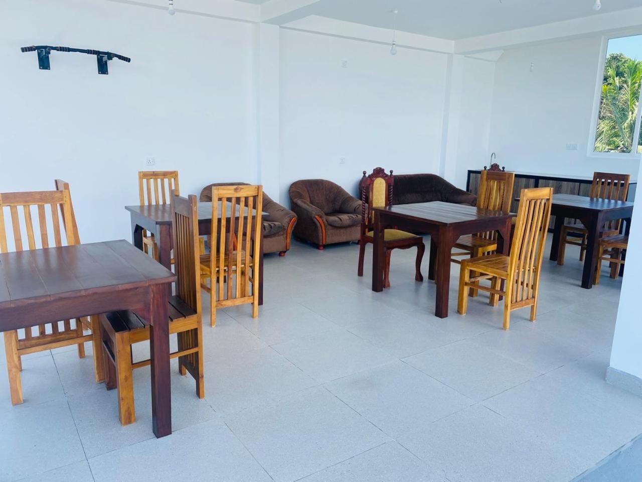 Villa Serenity - Jayavikumgama Weligama Exterior photo